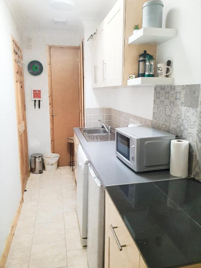 Appartamento Little Dragons Poole Esterno foto
